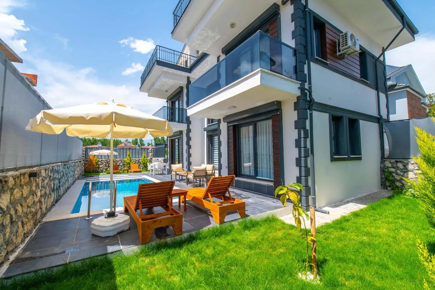 Derinhera Villa 1