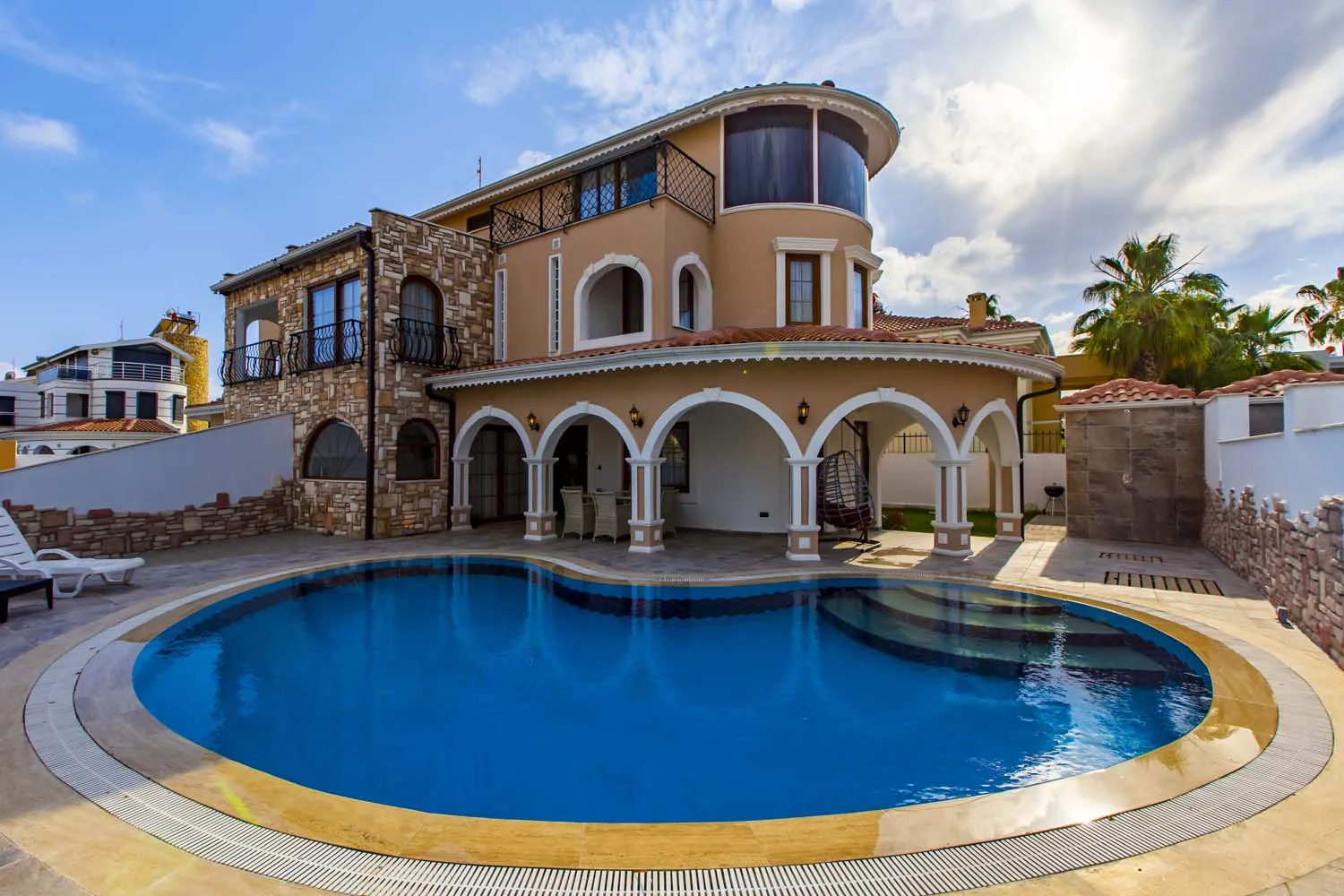 Red Avantgarde Villa