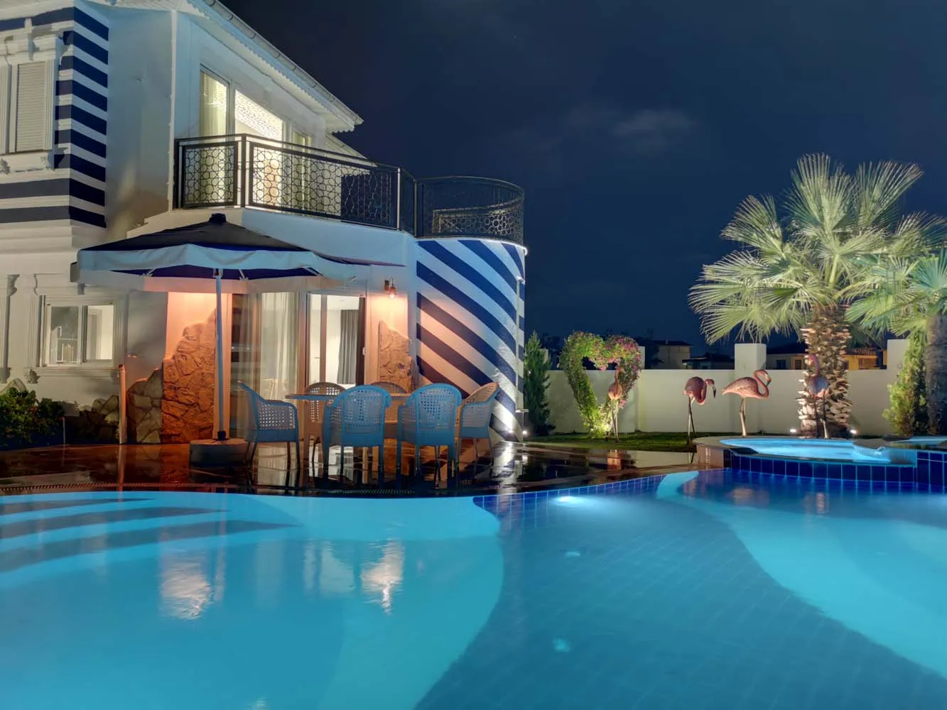 Red VIP Villa