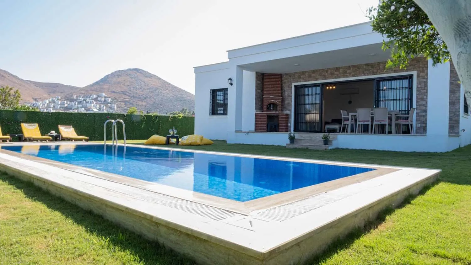 Alexios Villa BD407