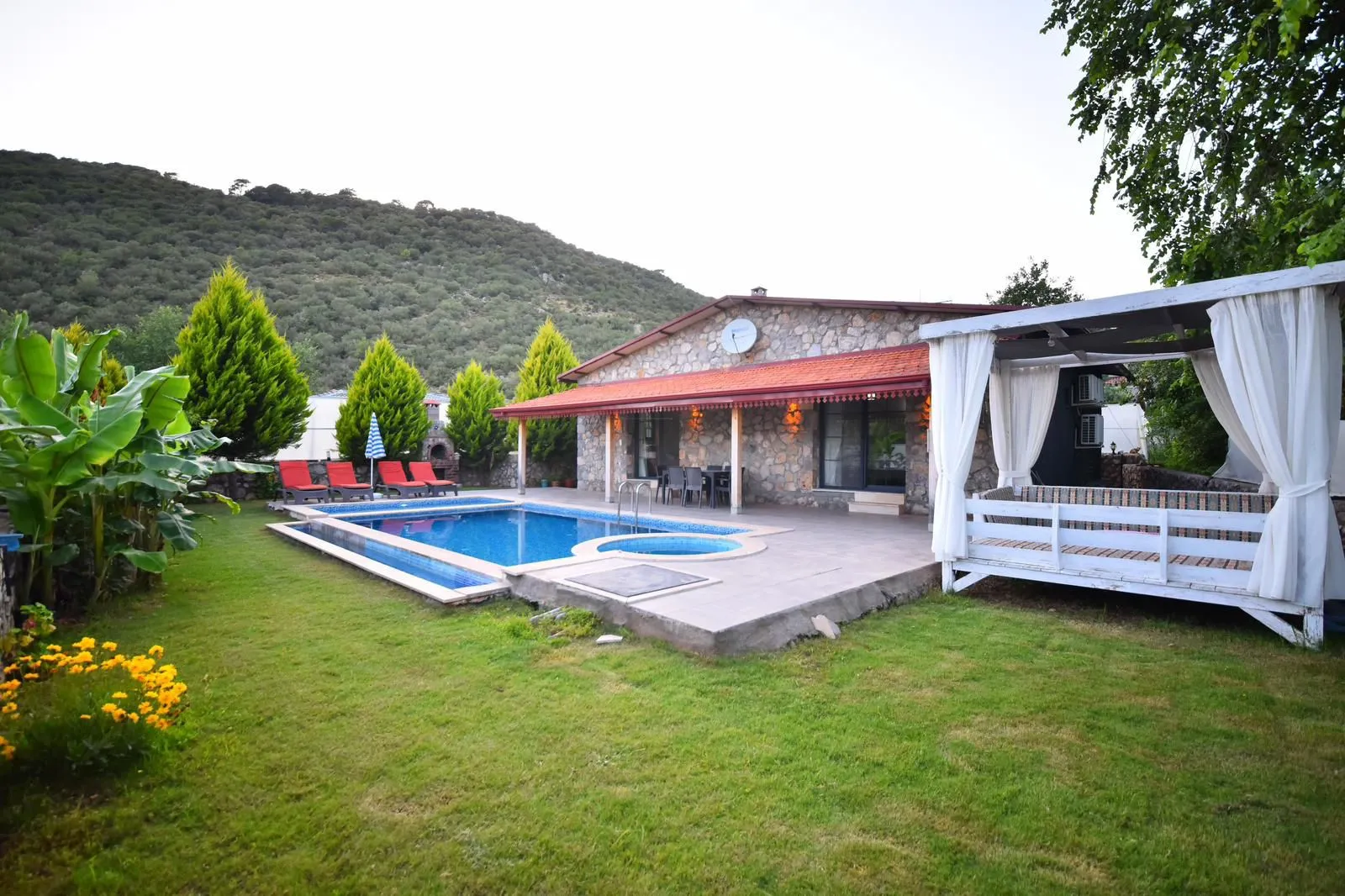 Mango Villa