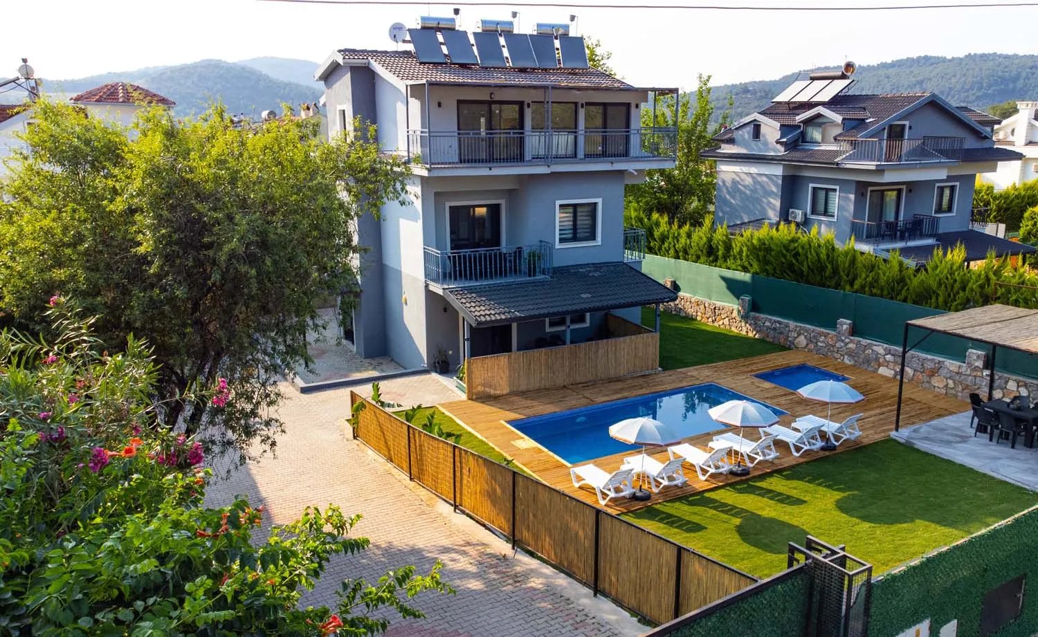 Deep X Suites Villa