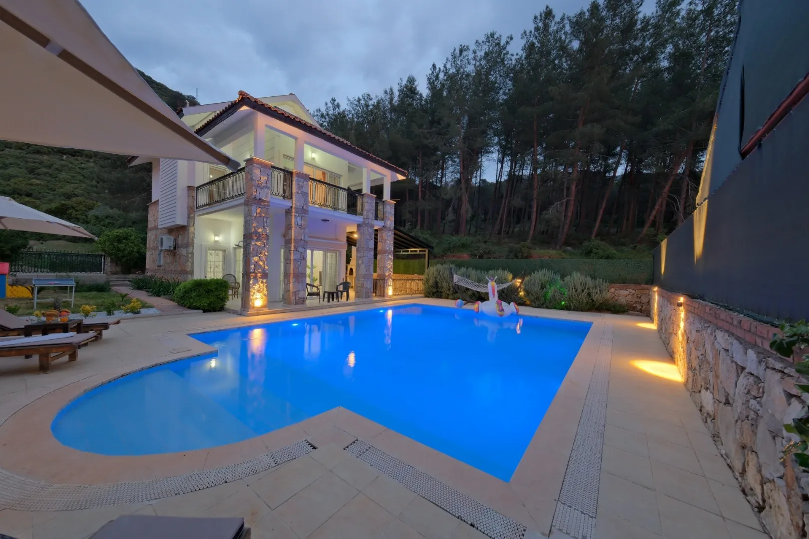 Meryblue Villa