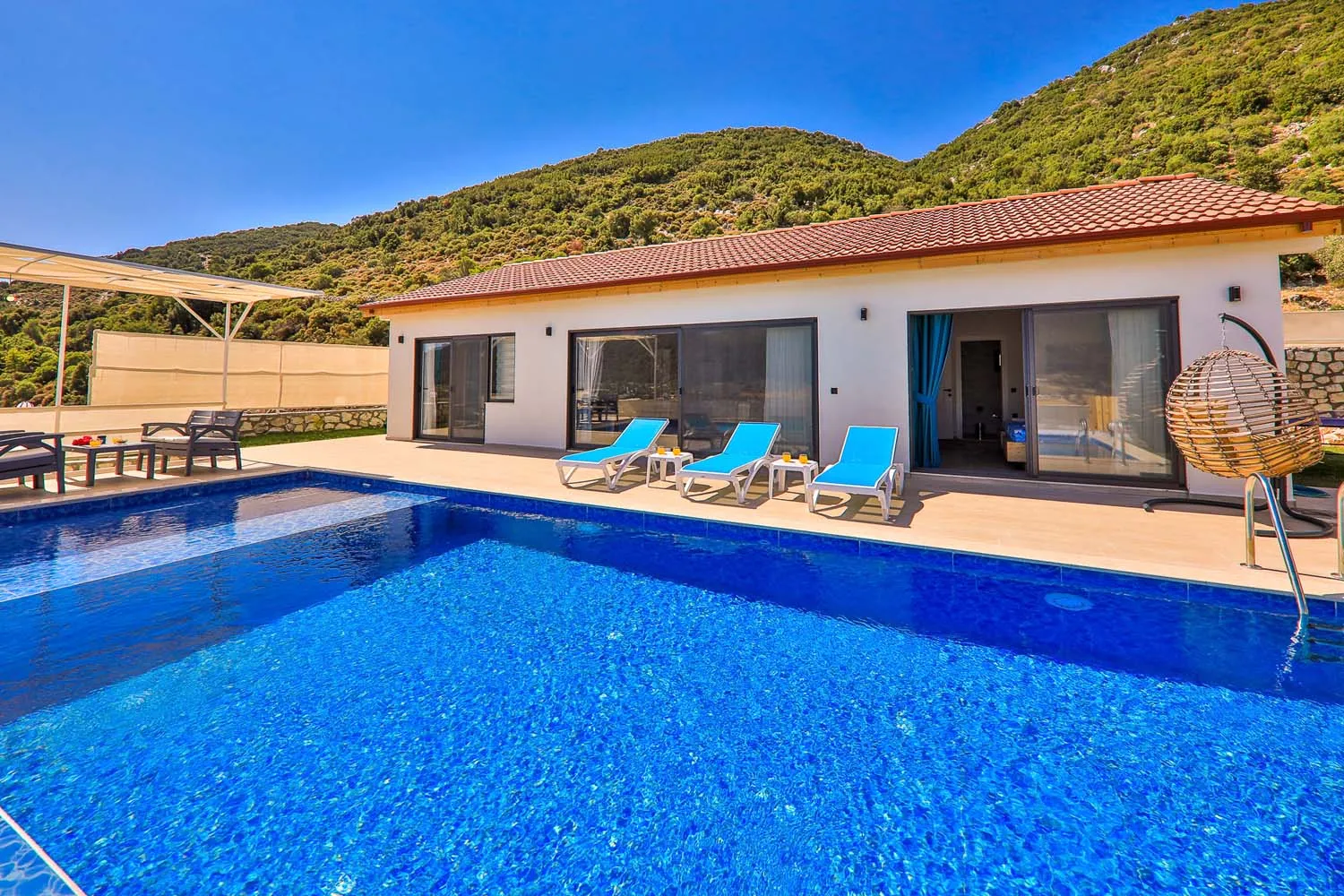 Yaka Villa